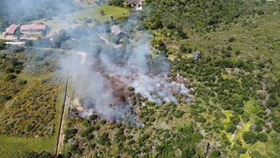 Brandbestryders speel nie met vuur in Hoekwil