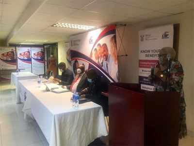UIF call centre has backlog of over 400 000 emails