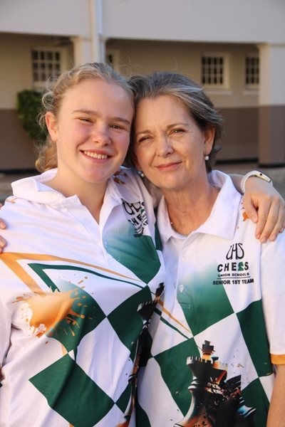 Hanli Rose-Innes retires