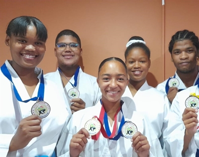 Karateka-ouers boos oor geld