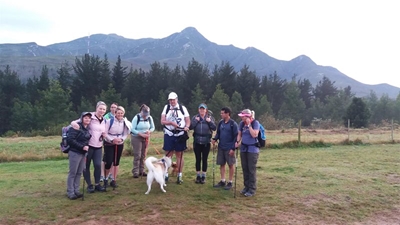 Excitement as group attempt George Peak