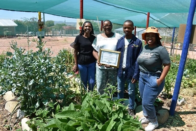 Bongolethu Primary School kry eerste prys