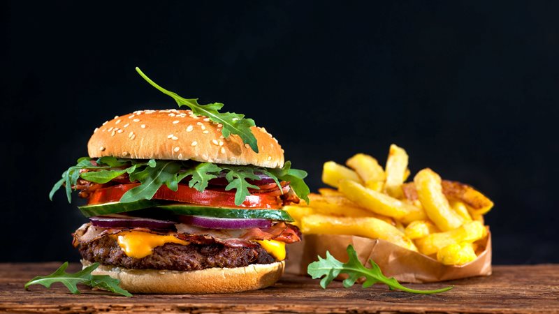 International Hamburger Day - celebrating the king of fast foods | Suid ...