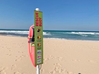 Pink buoy saves life