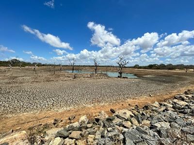 Streng waterbeperkings 'n realiteit vir inwoners
