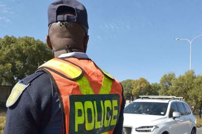 Police officer injured in dramatic shootout with suspects
