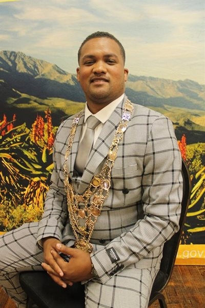 Ontmoet Oudtshoorn se jongste burgemeester
