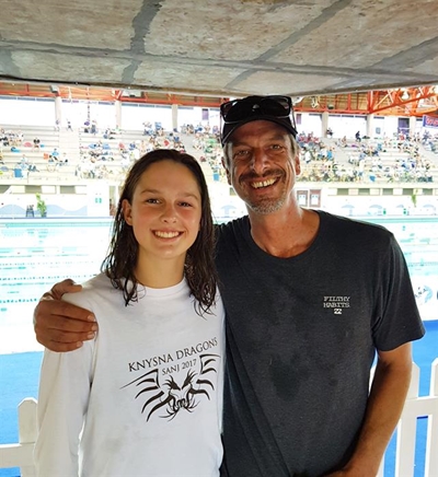 Knysna girl breaks SA swim record