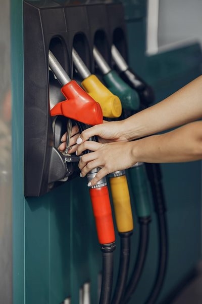 Fuel cheer as rand rallies