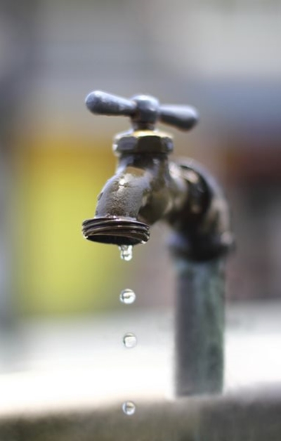 Gebruik water spaarsamig