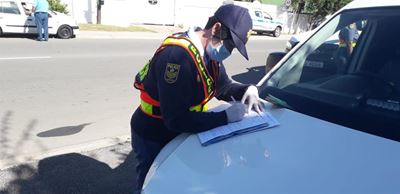 Polisie vat Wolwedans inwoners vas