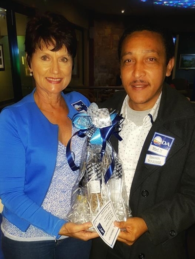 DA candidates meet and mingle