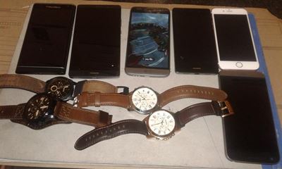 Five arrested after mall theft