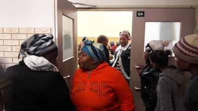 No mercy for criminals, warn residents