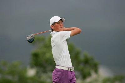 Big guns in golf deadlock