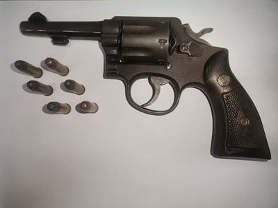 Teen arrested in Eastern Cape after being found with unlicensed gun