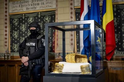 ‘Extraordinary news’: Dutch recover stolen gold Romanian helmet