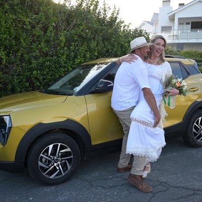 Van Ginkel, Van Zyl tie the knot in beach wedding