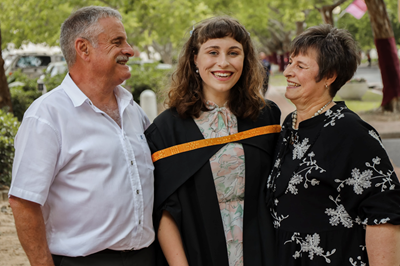 Mosselbaaier kry toppryse vir haar taalstudies by Universiteit Stellenbosch