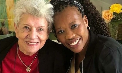 Huldeblyke stroom in vir wyle Mimi Coertse