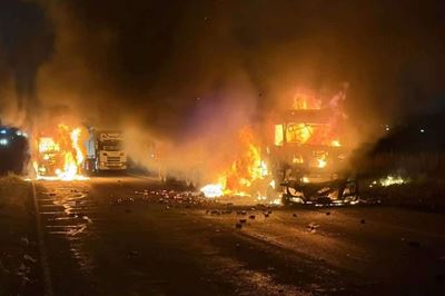3 trucks torched in Vosloorus after attempted hijacking