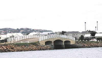 Bridge attack sparks fear