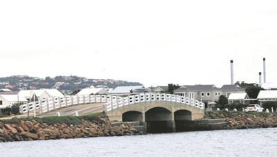 Bridge attack sparks fear
