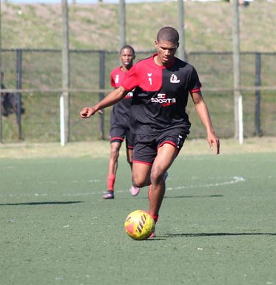 Raul Stars stage entertaining game