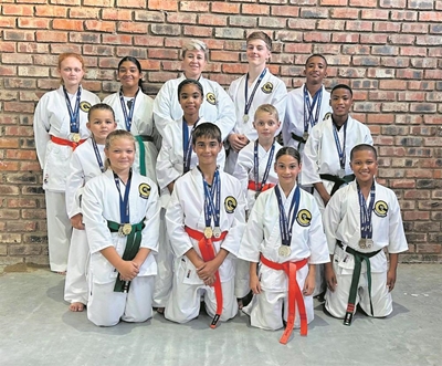Oudtshoorn-karatika palm medaljes in