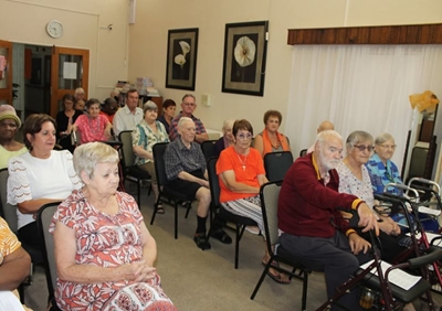 Uitreik bring Paasvreugde na Huis Welverdiend