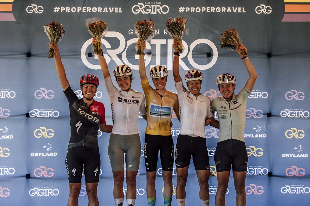 Garden Route Giro Leaders Jerseys worn by Marco Joubert and Mariëlle Trouwborst