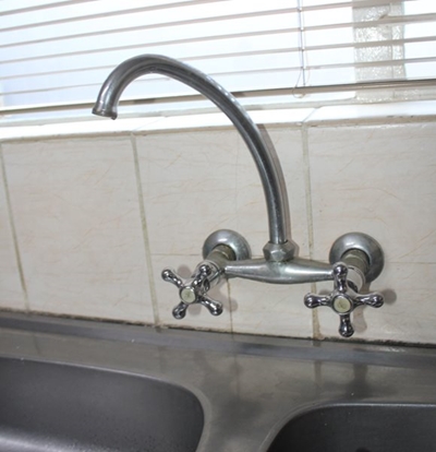 Strenger waterbeperkings ingestel