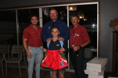 Skenking bring rugbyspanne saam