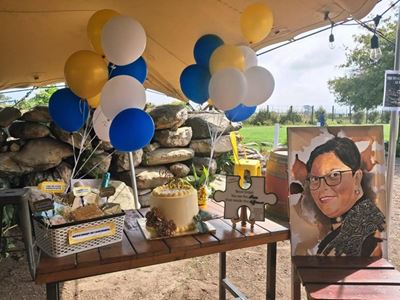 Juffrou Patty groet George Hoër na 34 jaar