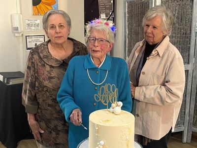 Mimi Masons turns 100!