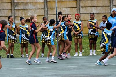 Vriendskap en sport staan sentraal op Melkhoutfontein se wintersportdag