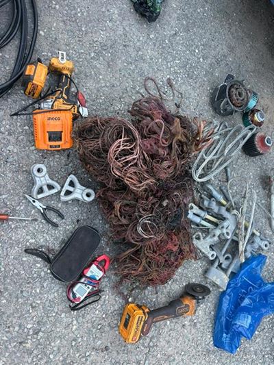 Illegal copper tangles trio