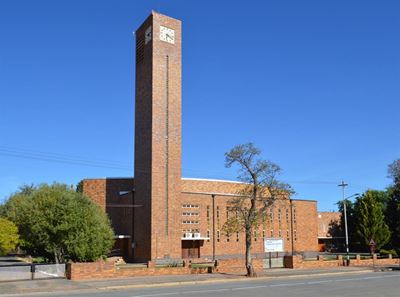 NG Kerk Ladismith vier 175 jaar met feesnaweek vol musiek, basaar, rugby en ’n spesiale dankdiens