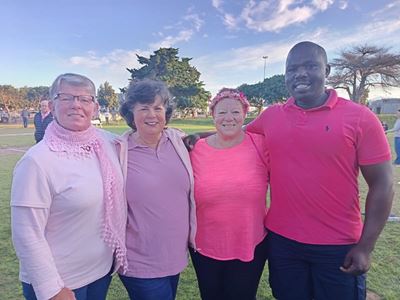 Oudtshoorn-jukskeiklub sterk verteenwoordig tydens Pienkdag in Hartenbos