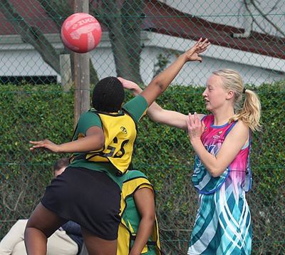 Puik netbal by Knysna Laer