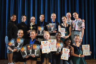 Knysna dancers strike gold