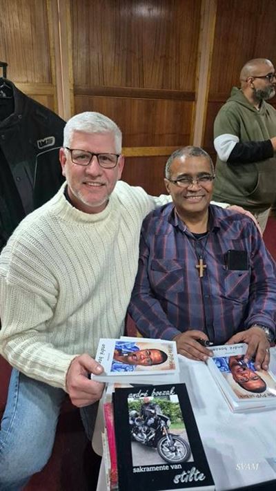 Oudpredikant belê pensioengeld in nuwe boeke