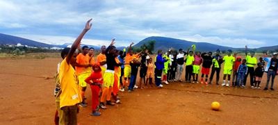 Graaff-Reinet Sokker- en Netballiga teen naamsverandering