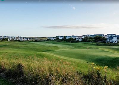 Speel gholf vir ’n goeie doel by Kingswood