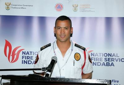 Who pays for fighting veld fires?