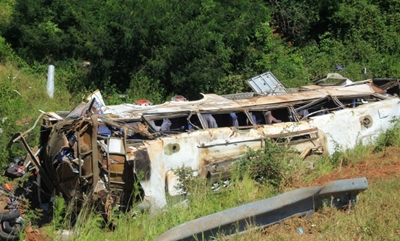Speeding cited as possible cause of deadly bus crash on N1 near Louis Trichardt