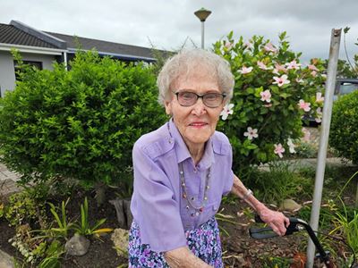 Byna 100 en steeds vol lewe