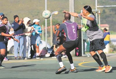 Netball fever hits Hornlee
