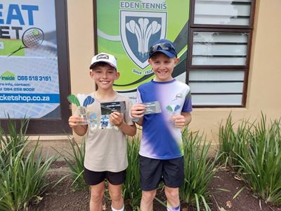 Tennistalent skitter by Eden Mini-toernooi in George