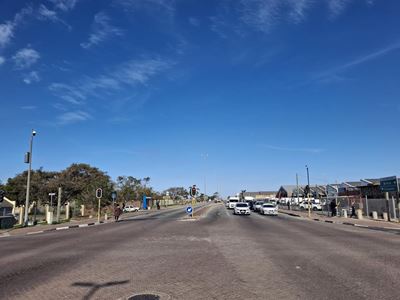 Crime stalks boulevards
